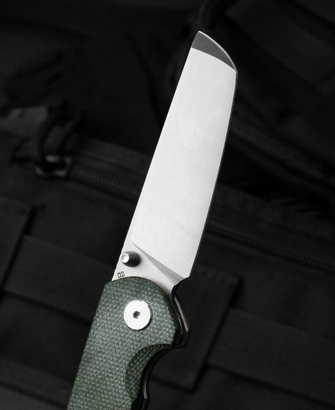 BESTECH SLEDGEHAMMER Green Micarta Handle: 3" D2 Blade BG31B-1