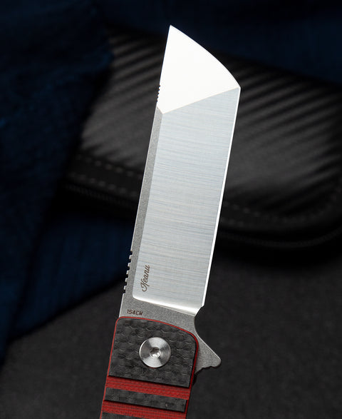 BESTECH TITAN Interlayer with Carbon Fiber and G10 Handle: 2.96" 154CM Blade BL04D