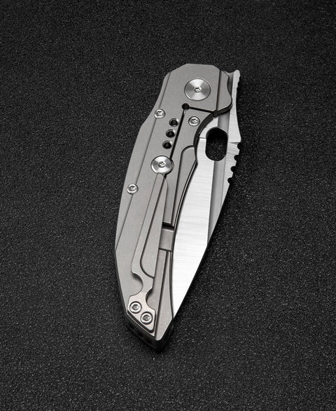 BESTECH EXPLOIT BT2005E Titanium+Carbon Fiber  Handle: 3.15" S35VN Blade