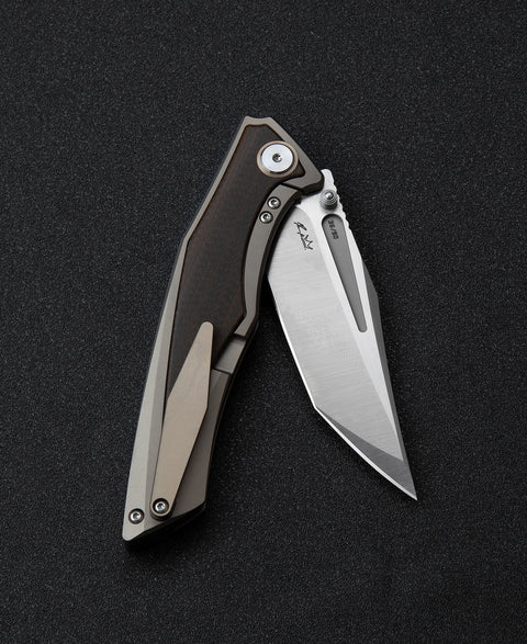 BESTECH TOGATTA BT2102C Titanium+Black Orange Carbon Fiber Inlay Handle: 3.74" M390 Blade