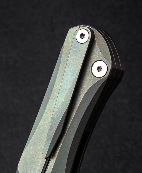 BESTECH THYRA BT2106E Titanium+Red Copper inlay Handle: 3.56" M390 Blade
