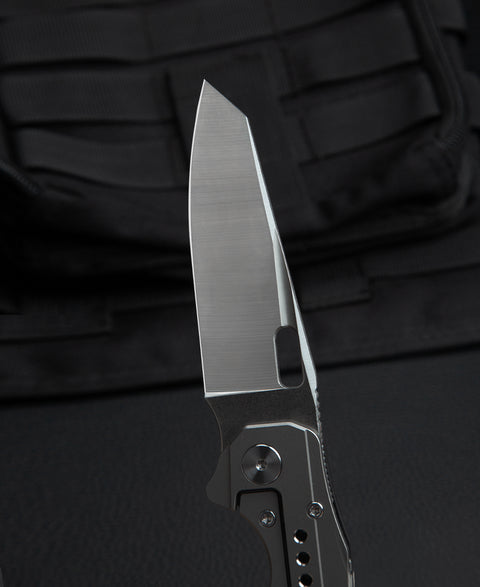 BESTECH NYXIE BT2209C Titanium +Carbon Fiber Handle: 3.43" S35VN Blade