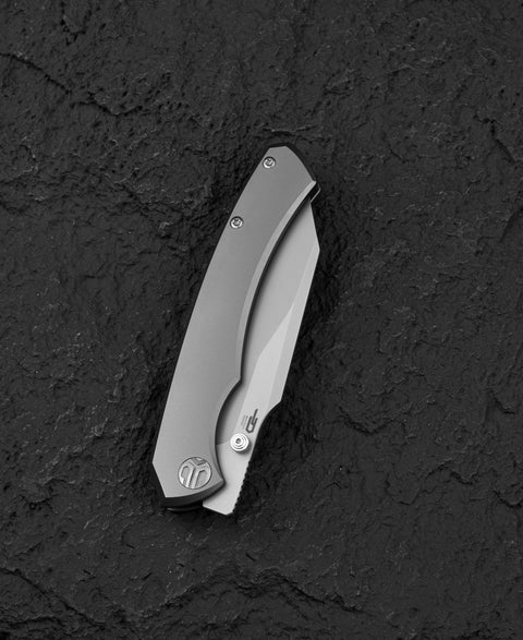 BESTECH CLASTIC BT2407C: 3.62" M-cut Blade Titanium Handle